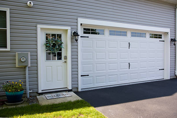 24/7 Emergency Garage Door Panel Replacement experts in Suncrest, WA